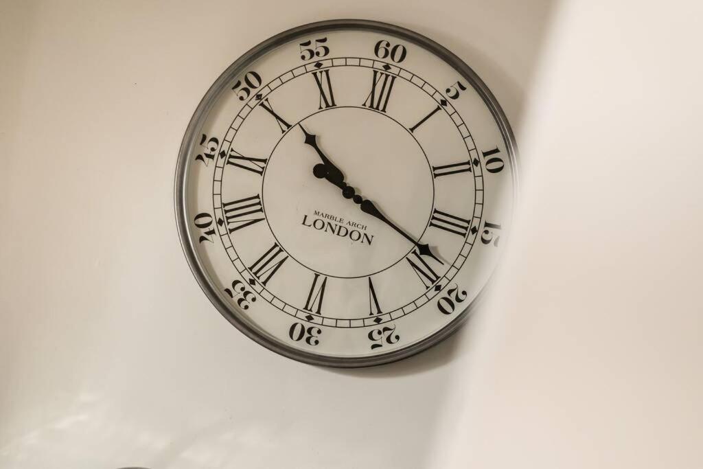 Liverpool City Centre - Fabulous 3 En-Suite Bedrooms - Sleeps 10 People Luaran gambar
